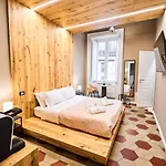 Bed & Breakfast Palazzo Lupinacci - Dimora Storica 3*