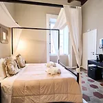 Bed & Breakfast Palazzo Lupinacci - Dimora Storica Cosenza