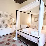 Frühstückspension Palazzo Lupinacci - Dimora Storica 3*