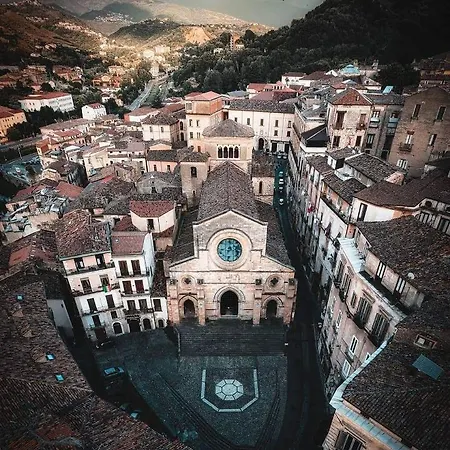 Palazzo Lupinacci - Dimora Storica 4* Κοσέντζα