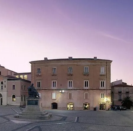 Palazzo Lupinacci - Dimora Storica 4*