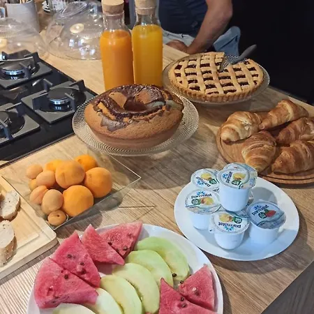 Palazzo Lupinacci - Dimora Storica Bed & Breakfast 4*