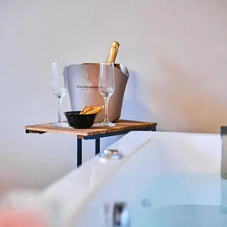 Palazzo Lupinacci - Dimora Storica 科森扎