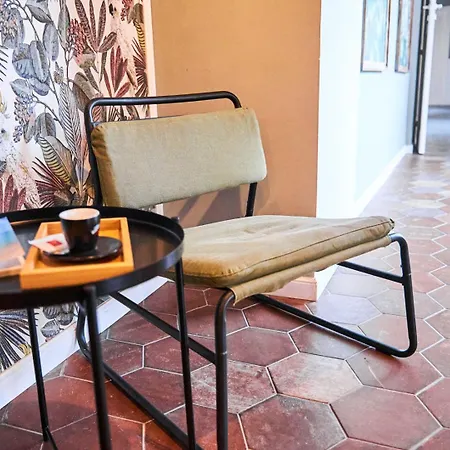 Palazzo Lupinacci - Dimora Storica B&B 3*