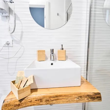 Palazzo Lupinacci - Dimora Storica Couette-café 3*