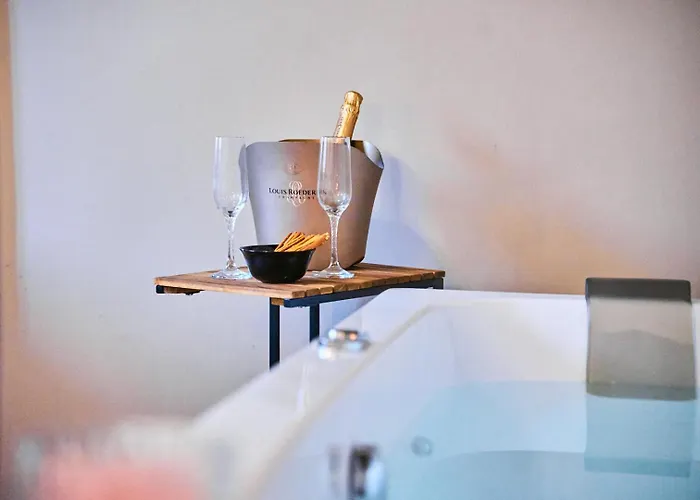 Palazzo Lupinacci - Dimora Storica קוסנזה